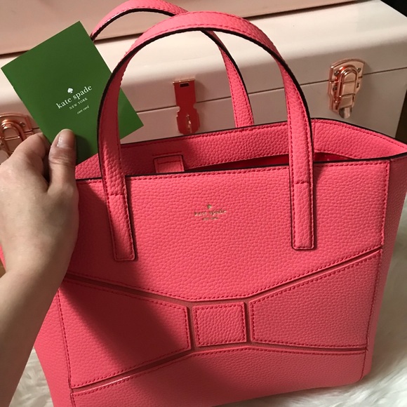 Kate Spade pink tote🎀 - Picture 5 of 6